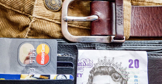 MagSafe Card Holder vs Running Belt vs Locker: The Best Way to Carry Your Cards While Lifting